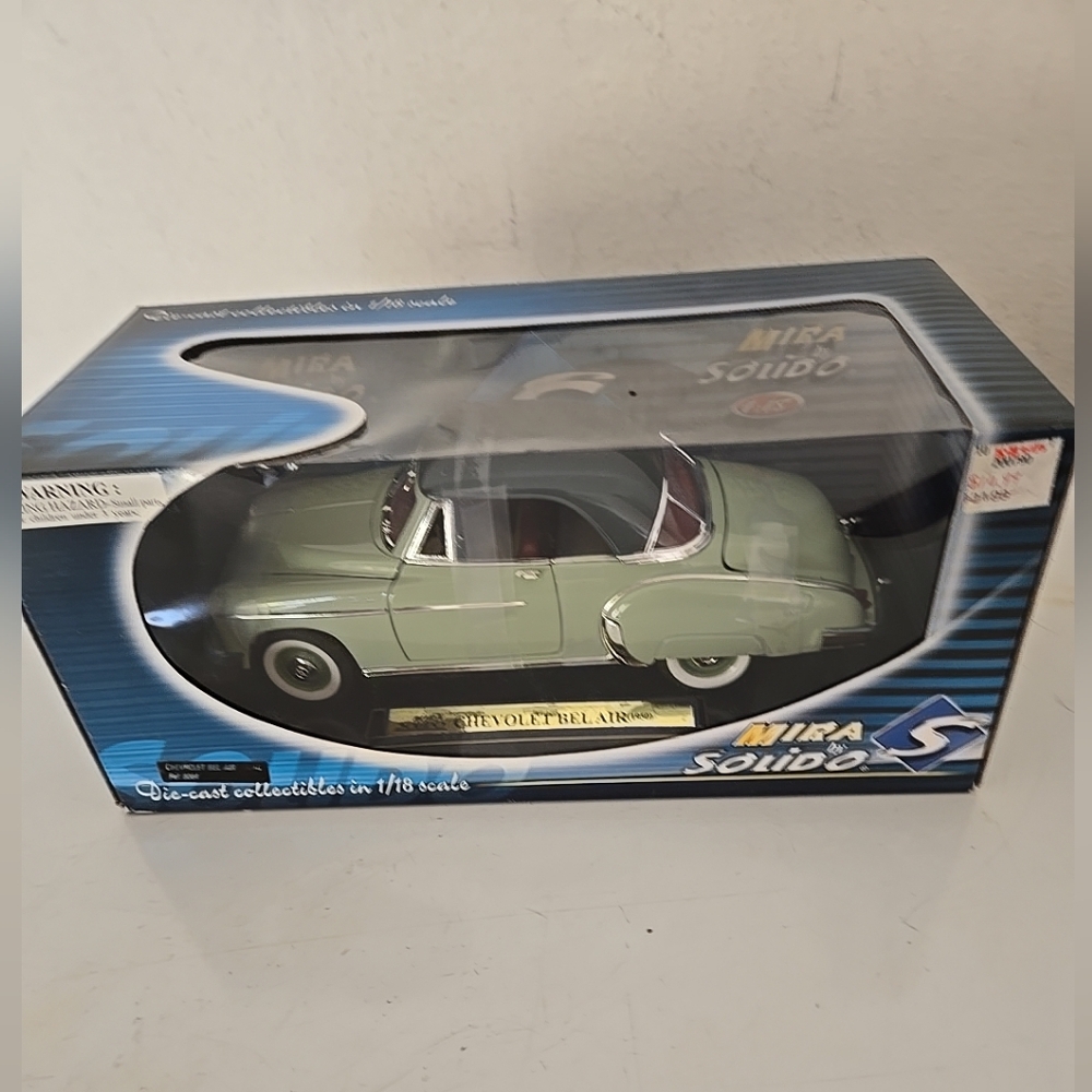 Mira by Solido 1950 Chevrolet Bel Air 1/18